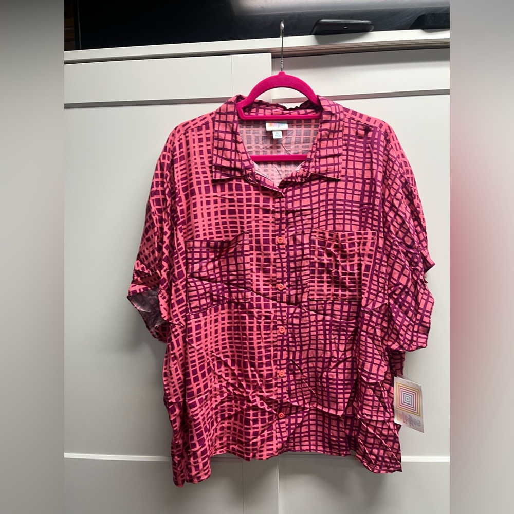 Pink LulaRoe Shirt XL